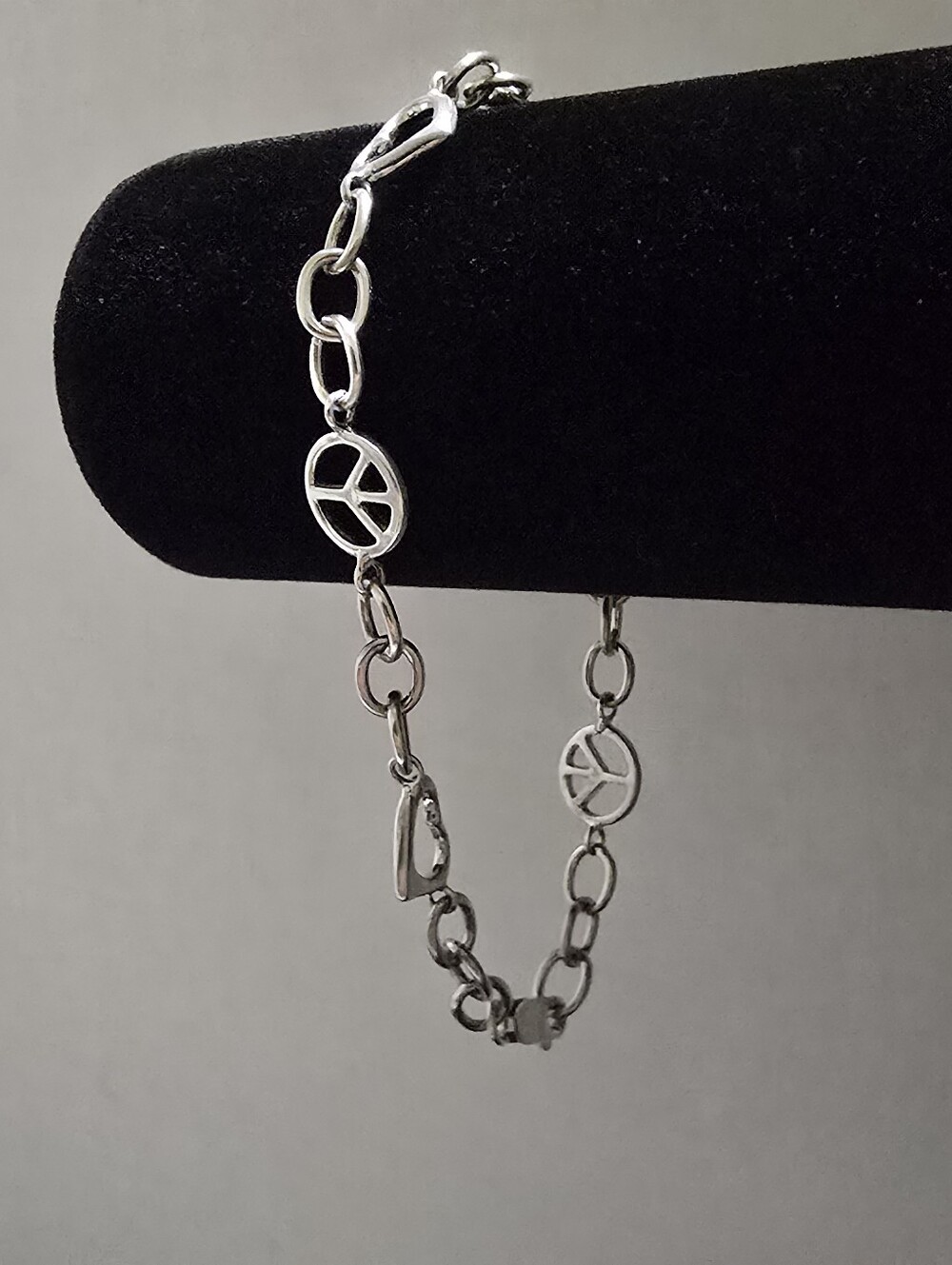 Peace And Love Sterling Silver 8.75 Inch Charm Bracelet 9.9mm